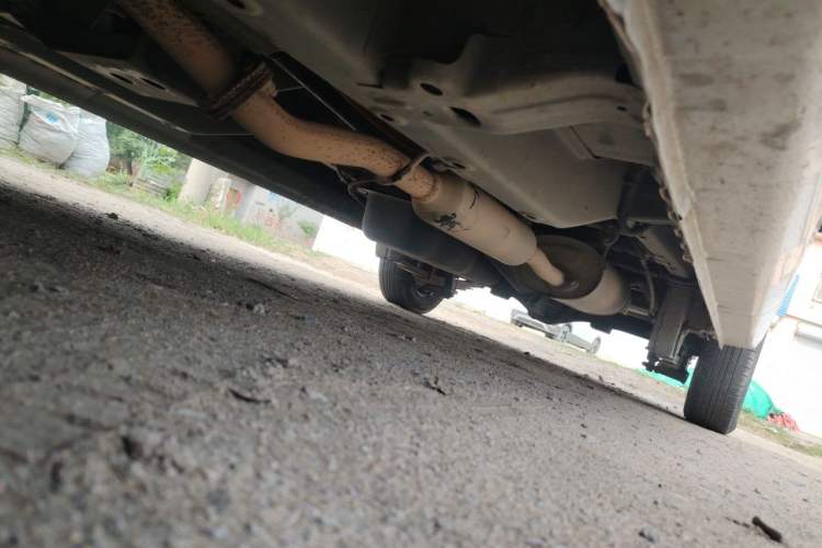 Used Wuling Hongguang V 2022 1.5L Jingqu Edition Enclosed-Window Vehicle with Electric Power Steering LAR Chassis Front Left
