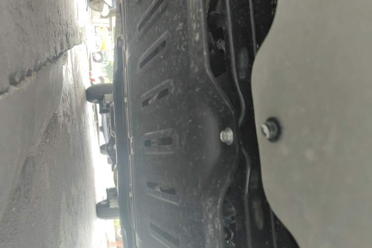 Used Wuling Hongguang V 2022 1.5L Jingqu Edition Electric-Assist LAR Chassis Front