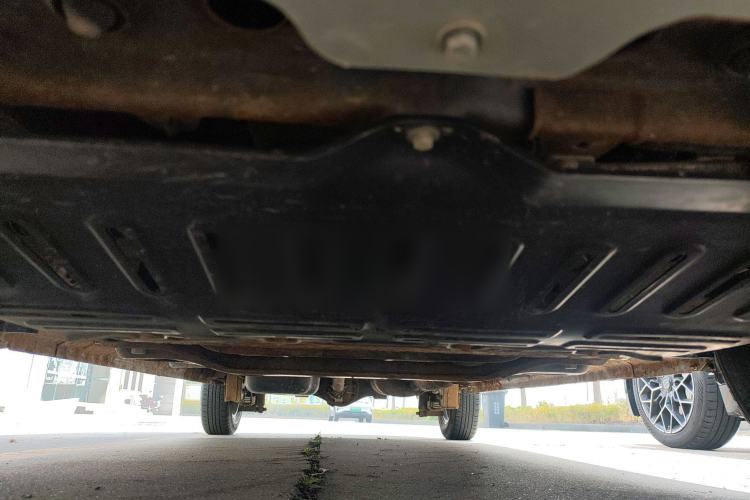 Used Wuling Hongguang V 2022 1.5L Jingqu Version Hydraulic Power Steering LAR Chassis Front