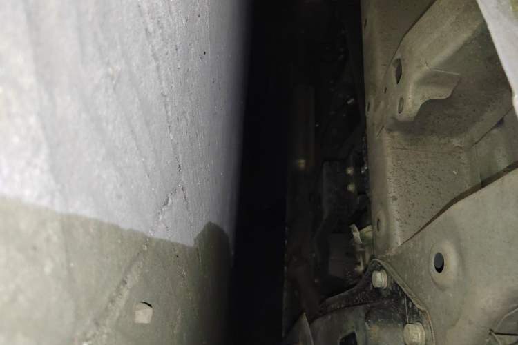 Used Wuling Hongguang V 2022 1.5L Jingqu Edition Electric-Assist LAR Chassis Front Right