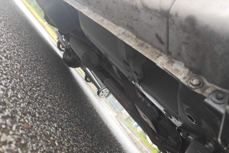 Used Wuling Hongguang V 2022 1.5L Jingqu Edition Electric-Assist LAR Chassis Front Right