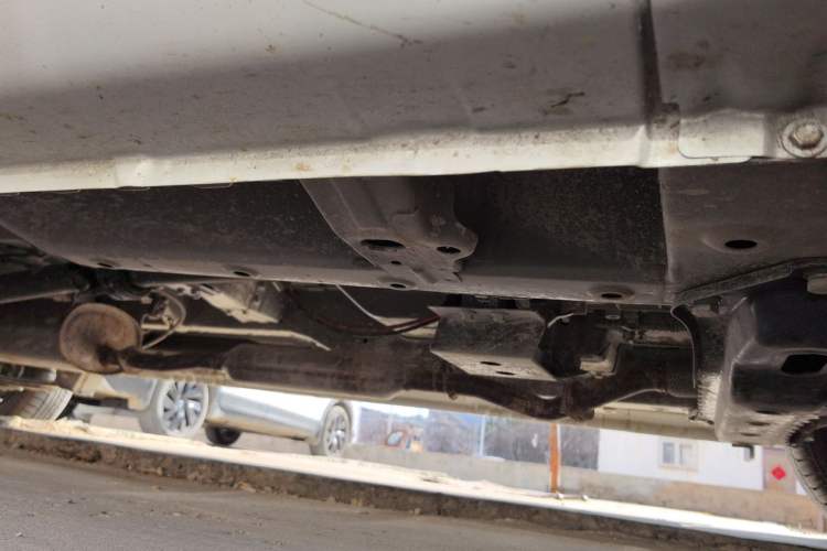 Used Wuling Hongguang V 2022 1.5L Jingqu Edition Electric-Assist LAR Chassis Front Right