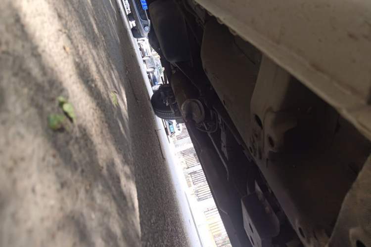 Used Wuling Hongguang V 2022 1.5L Jingqu Edition Electric-Assist LAR Chassis Front Right