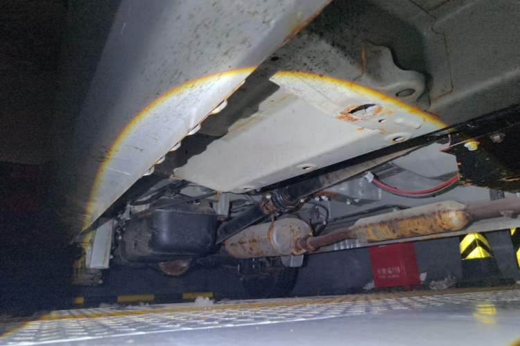 Used Wuling Hongguang V 2022 1.5L Jingqu Version Hydraulic Power Steering LAR Chassis Front Right