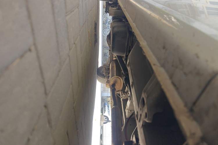 Used Wuling Hongguang V 2022 1.5L Jingqu Version Hydraulic Power Steering LAR Chassis Front Right