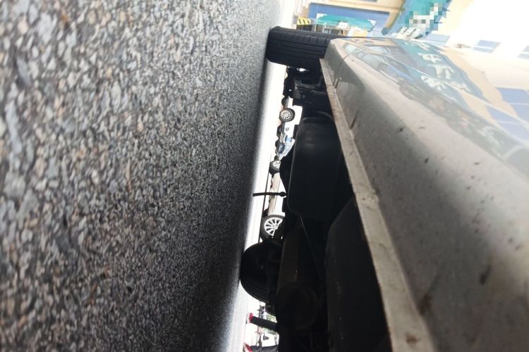 Used Wuling Hongguang V 2022 1.5L Jingqu Edition Electric-Assist LAR Chassis Front Right