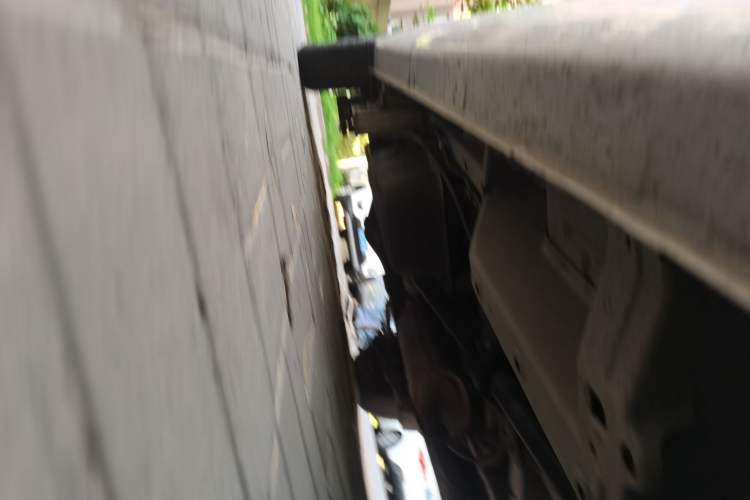 Used Wuling Hongguang V 2022 1.5L Jingqu Version Hydraulic Power Steering LAR Chassis Front Right