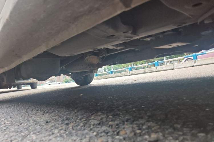 Used Wuling Hongguang V 2022 1.5L Jingqu Edition Electric-Assist LAR Chassis Front Right