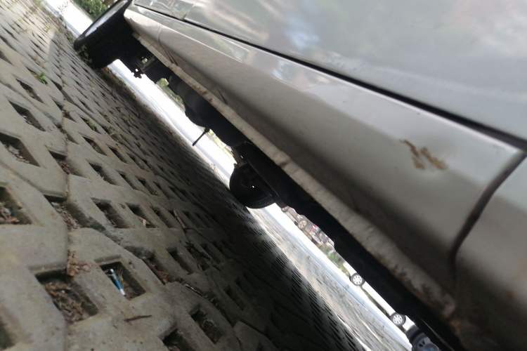 Used Wuling Hongguang V 2022 1.5L Jingqu Version Hydraulic Power Steering LAR Chassis Front Right