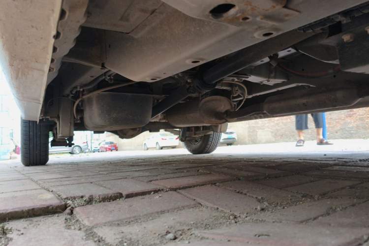 Used Wuling Hongguang V 2022 1.5L Jingqu Version Hydraulic Power Steering LAR Chassis Front Right