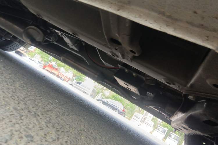 Used Wuling Hongguang V 2022 1.5L Jingqu Edition Electric-Assist LAR Chassis Front Right