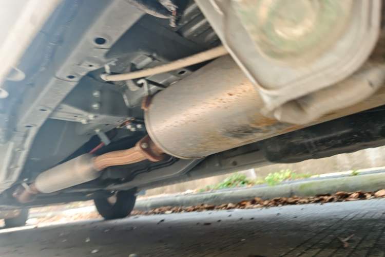 Used Wuling Hongguang V 2022 1.5L Jingqu Edition Electric-Assist LAR Chassis Front Right