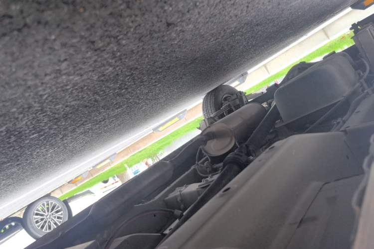 Used Wuling Hongguang V 2022 1.5L Jingqu Version Hydraulic Power Steering LAR Chassis Front Right