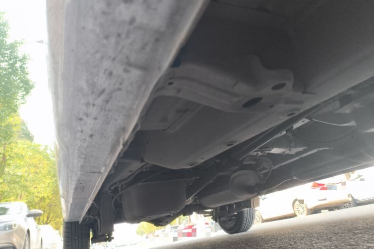 Used Wuling Hongguang V 2022 1.5L Jingqu Edition Electric-Assist LAR Chassis Front Right
