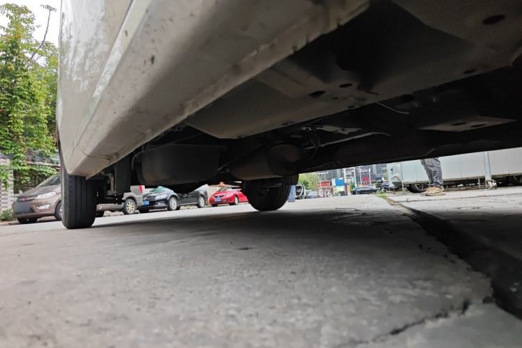 Used Wuling Hongguang V 2022 1.5L Jingqu Edition Electric-Assist LAR Chassis Front Right