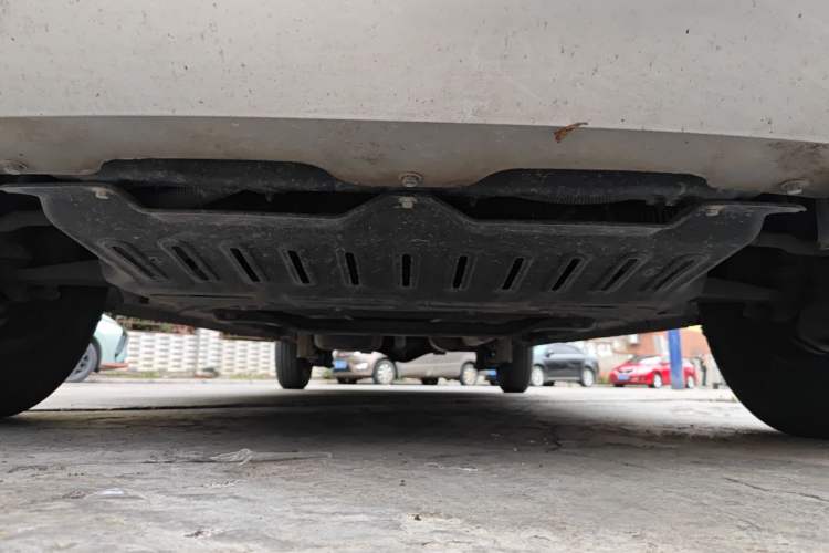 Used Wuling Hongguang V 2022 1.5L Jingqu Edition Electric-Assist LAR Chassis Front