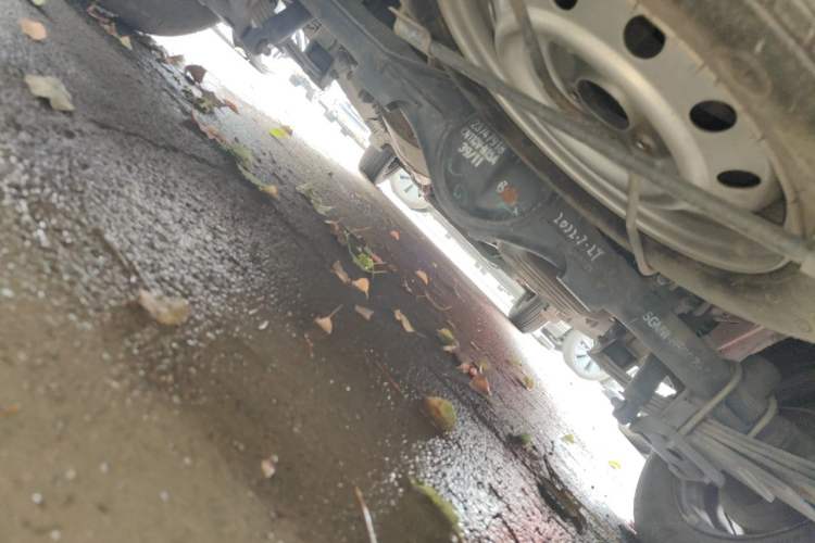 Used Wuling Hongguang V 2022 1.5L Enjoy Edition Electric-Powered LAR Chassis Rear