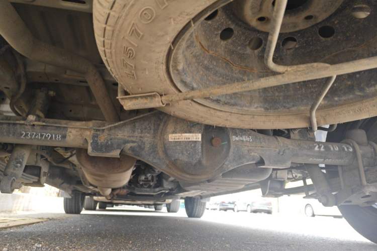 Used Wuling Hongguang V 2022 1.5L Jingqu Version Hydraulic Power Steering LAR Chassis Rear