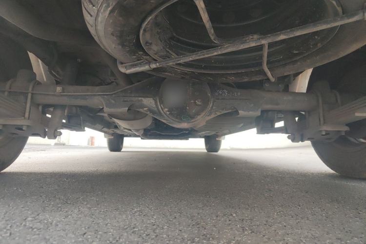 Used Wuling Hongguang V 2022 1.5L Jingqu Version Hydraulic Power Steering LAR Chassis Rear