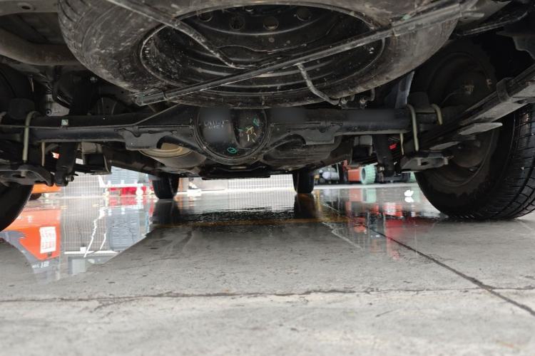 Used Wuling Hongguang V 2022 1.5L Jingqu Edition Electric-Assist LAR Chassis Rear