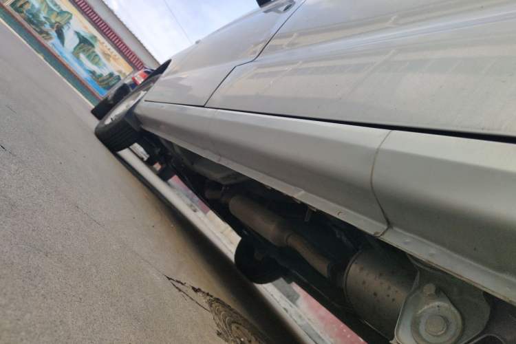Used Wuling Hongguang V 2022 1.5L Jingqu Version Hydraulic Power Steering LAR Chassis Rear Left