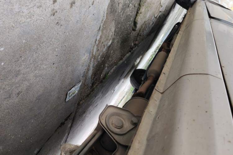 Used Wuling Hongguang V 2022 1.5L Jingqu Version Hydraulic Power Steering LAR Chassis Rear Left