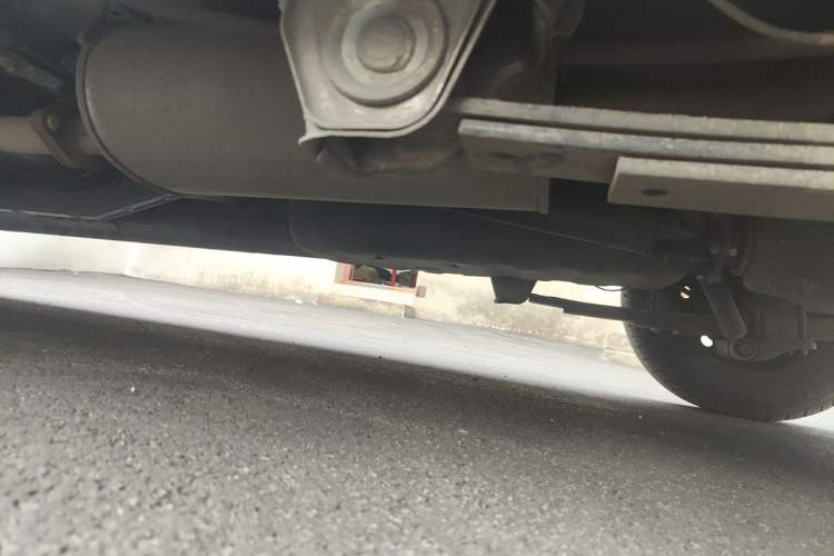Used Wuling Hongguang V 2022 1.5L Jingqu Version Hydraulic Power Steering LAR Chassis Rear Left