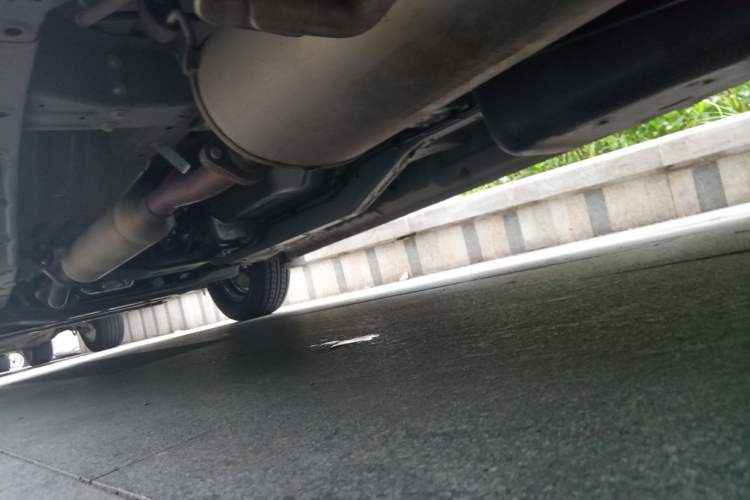 Used Wuling Hongguang V 2022 1.5L Jingqu Edition Electric-Assist LAR Chassis Rear Left