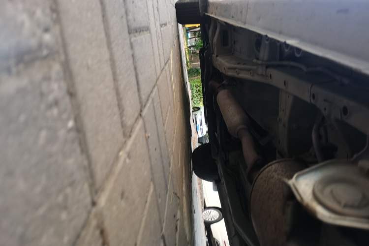 Used Wuling Hongguang V 2022 1.5L Jingqu Version Hydraulic Power Steering LAR Chassis Rear Left