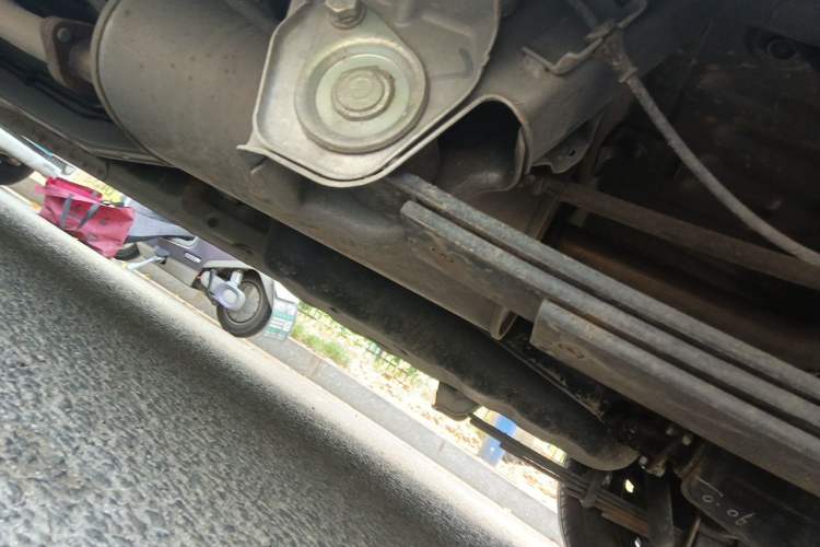 Used Wuling Hongguang V 2022 1.5L Jingqu Edition Electric-Assist LAR Chassis Rear Left