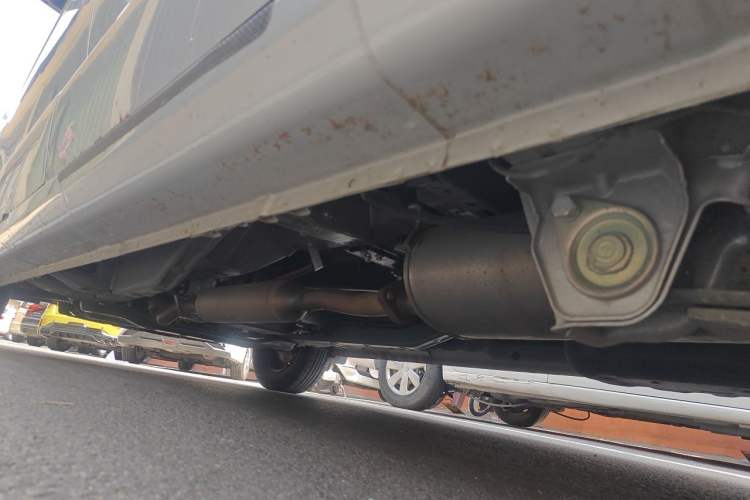 Used Wuling Hongguang V 2022 1.5L Jingqu Edition Electric-Assist LAR Chassis Rear Left