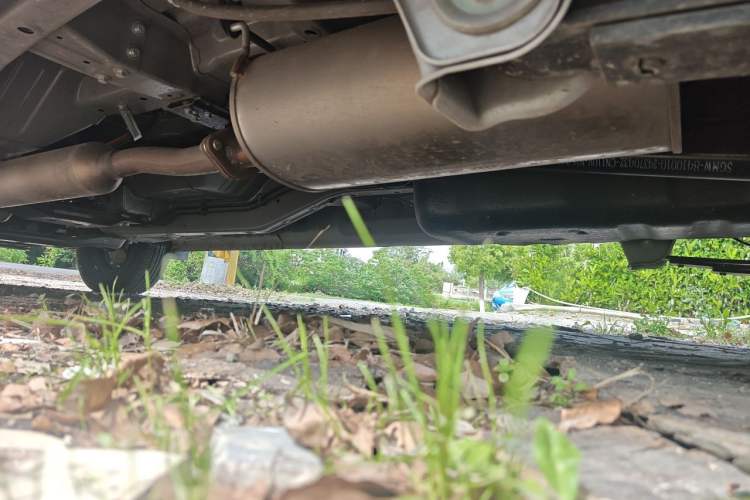 Used Wuling Hongguang V 2022 1.5L Jingqu Edition Electric-Assist LAR Chassis Rear Left