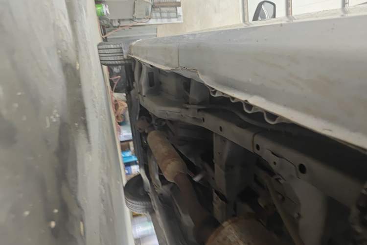 Used Wuling Hongguang V 2022 1.5L Jingqu Version Hydraulic Power Steering LAR Chassis Rear Left