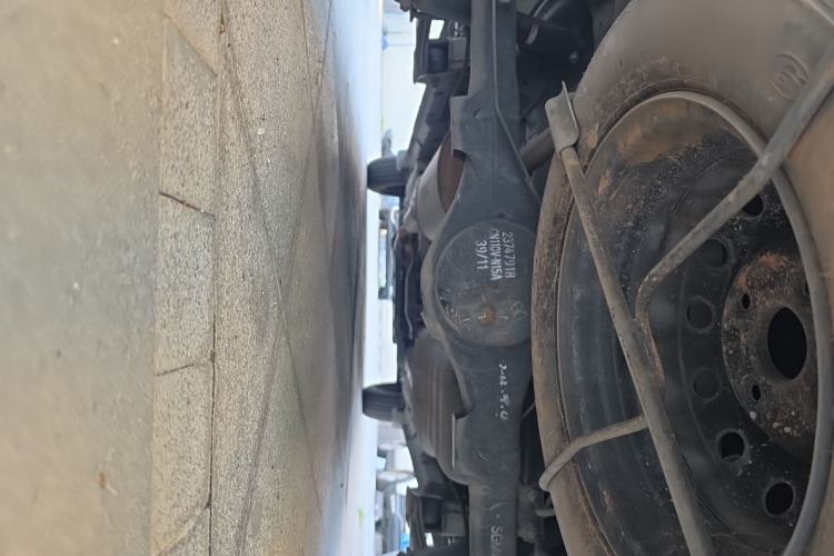 Used Wuling Hongguang V 2022 1.5L Jingqu Version Hydraulic Power Steering LAR Chassis Rear