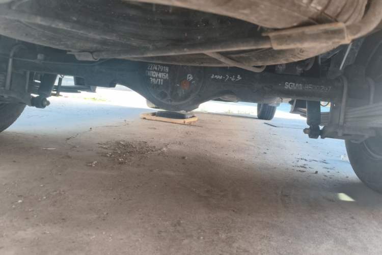 Used Wuling Hongguang V 2022 1.5L Jingqu Version Hydraulic Power Steering LAR Chassis Rear