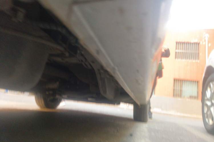 Used Wuling Hongguang V 2022 1.5L Jingqu Edition Electric-Assist LAR Chassis Rear Right