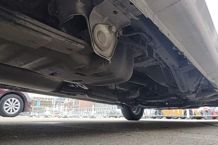 Used Wuling Hongguang V 2022 1.5L Enjoy Edition Electric-Powered LAR Chassis Rear Right