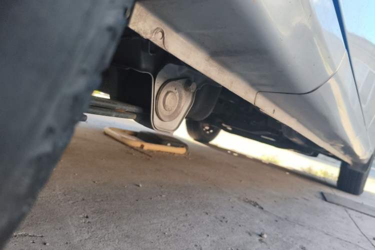 Used Wuling Hongguang V 2022 1.5L Jingqu Version Hydraulic Power Steering LAR Chassis Rear Right