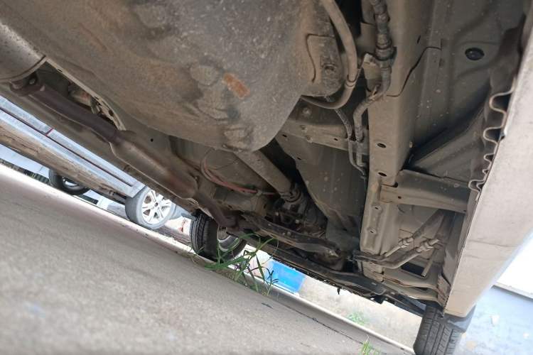 Used Wuling Hongguang V 2022 1.5L Jingqu Edition Electric-Assist LAR Chassis Rear Right