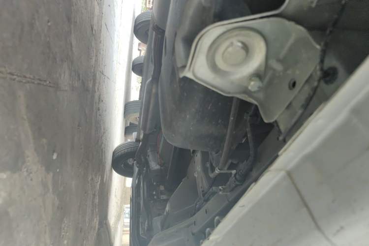 Used Wuling Hongguang V 2022 1.5L Jingqu Edition Electric-Assist LAR Chassis Rear Right