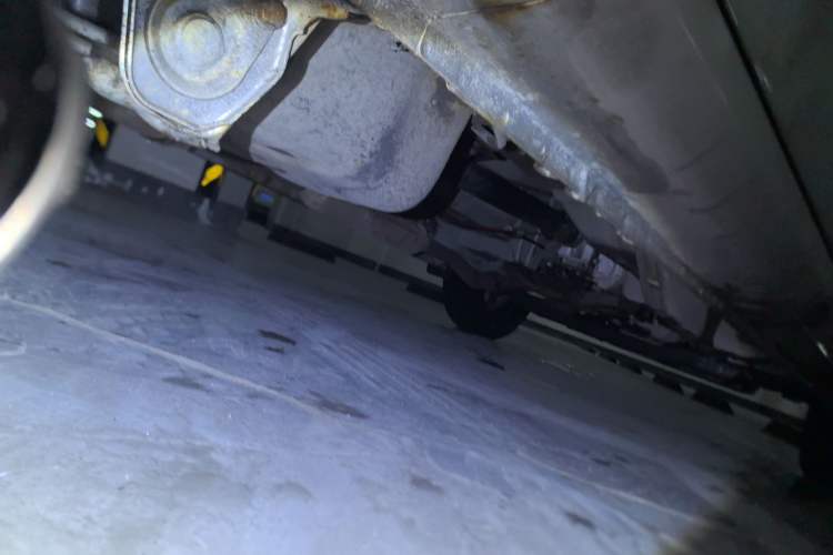Used Wuling Hongguang V 2022 1.5L Jingqu Version Hydraulic Power Steering LAR Chassis Rear Right