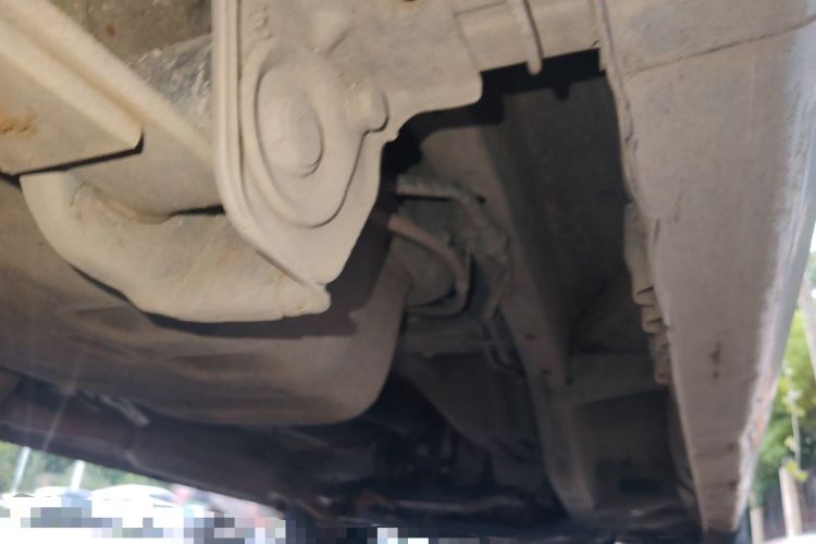 Used Wuling Hongguang V 2022 1.5L Jingqu Edition Enclosed-Window Vehicle with Electric Power Steering LAR Chassis Rear Right