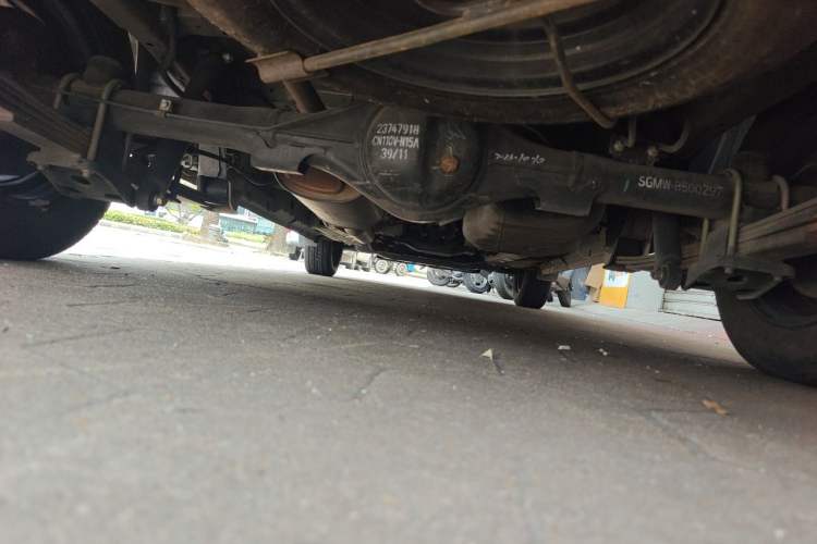 Used Wuling Hongguang V 2022 1.5L Jingqu Edition Electric-Assist LAR Chassis Rear