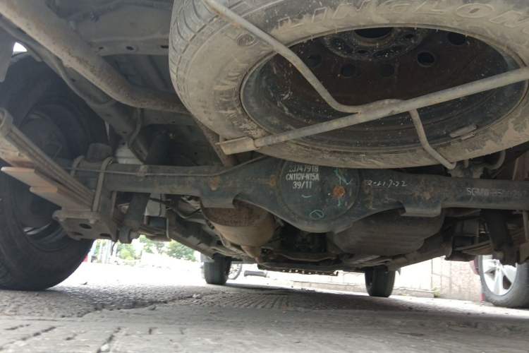 Used Wuling Hongguang V 2022 1.5L Jingqu Edition Electric-Assist LAR Chassis Rear