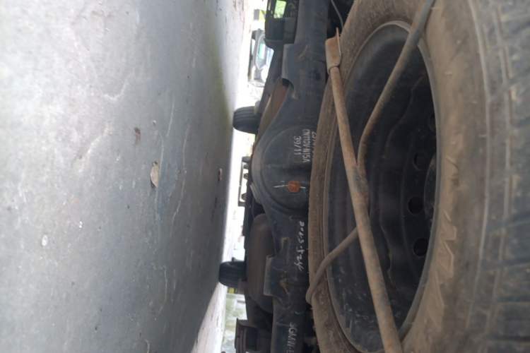 Used Wuling Hongguang V 2022 1.5L Jingqu Edition Enclosed-Window Vehicle with Hydraulic Power Steering LAR Chassis Rear