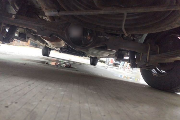 Used Wuling Hongguang V 2022 1.5L Jingqu Version Hydraulic Power Steering LAR Chassis Rear