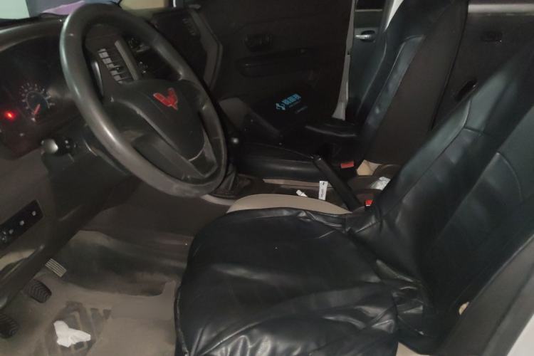 Used Wuling Hongguang V 2022 1.5L Jingqu Edition Electric-Assist LAR Driver Seat