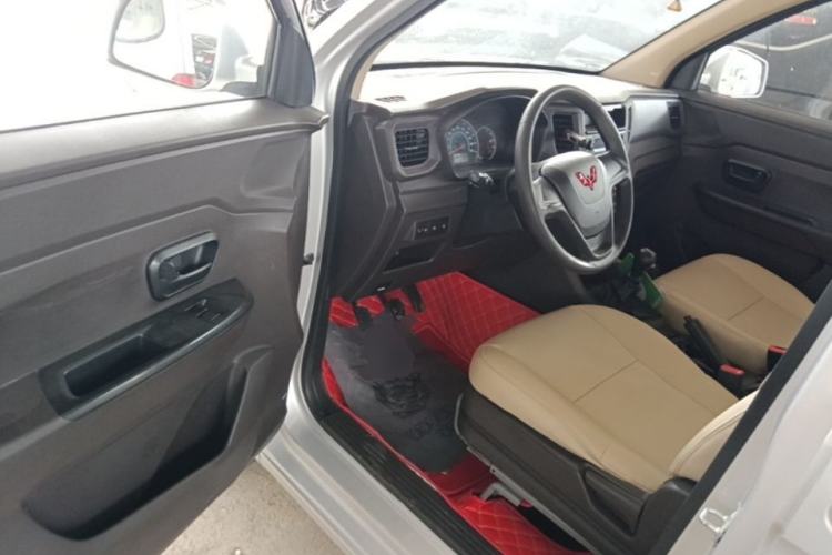 Used Wuling Hongguang V 2022 1.5L Enjoy Edition Electric-Powered LAR Driver Seat