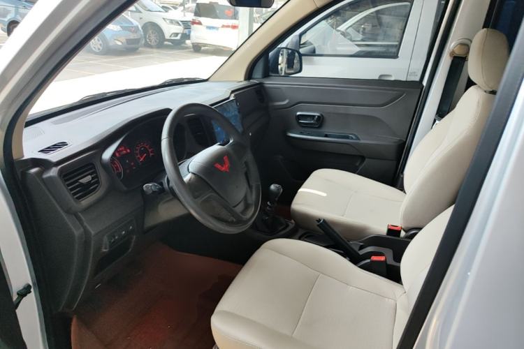 Used Wuling Hongguang V 2022 1.5L Jingqu Edition Electric-Assist LAR Driver Seat