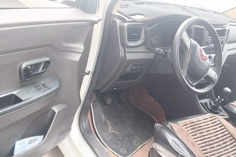 Used Wuling Hongguang V 2022 1.5L Enjoy Edition Electric-Powered LAR Driver Seat